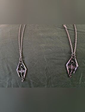 Skyrim Silver Dragon Emblem Necklace - Silver